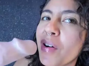 Amarettho  live sex cam