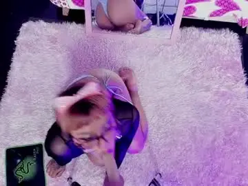 Carly_thompson  live sex cam