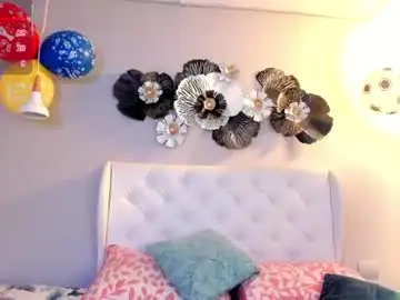 Danaee_shy  live sex cam