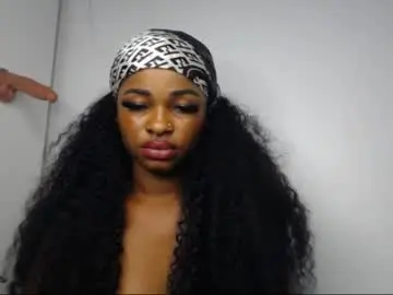 Ebony_naughtygirl0  live sex cam