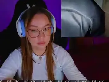 Emili1_bc  live sex cam