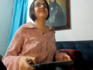 Isisblakee  live sex cam