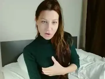 Karolinas777x  live sex cam