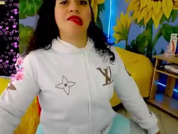 Kira_honney  live sex cam