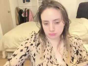 Kittywantslove23  live sex cam