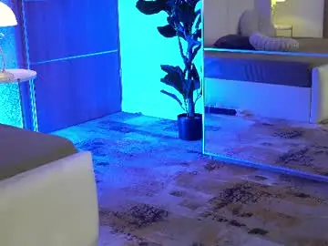 Kyliecroft  live sex cam