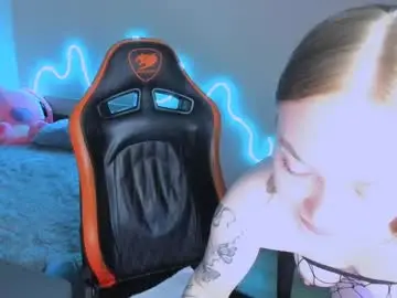 Larakrein_lk  live sex cam