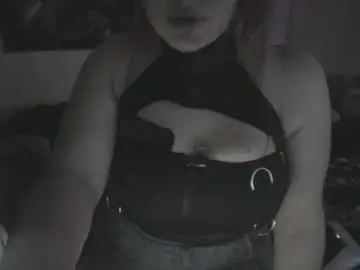Lilpeepinthestars  live sex cam