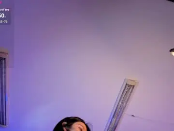 Saracorraless  live sex cam