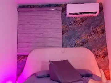 Valerie_arias  live sex cam