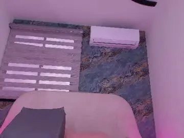 Valerie_arias  live sex cam