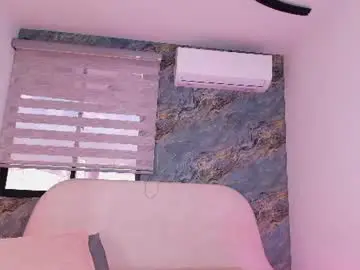 Valerie_arias  live sex cam