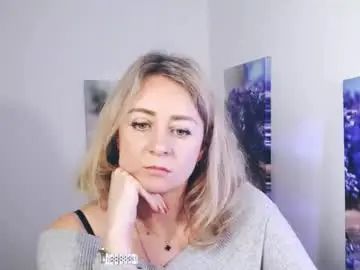 _naomi_fay  live sex cam