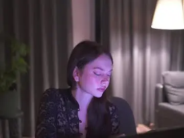 Chillwithstacy  live sex cam