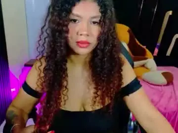 Helen_ebonyy  live sex cam