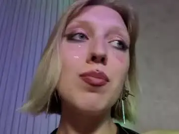 Marthahoffman  live sex cam