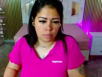 Martina_tay  live sex cam