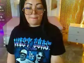 Martina_tay  live sex cam