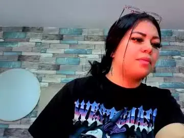 Martina_tay  live sex cam