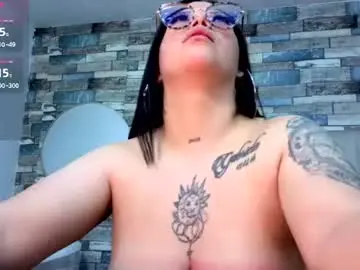 Martina_tay  live sex cam