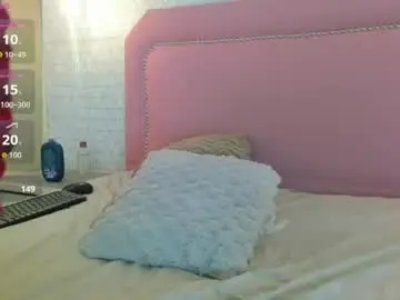 Meredithbenson  live sex cam