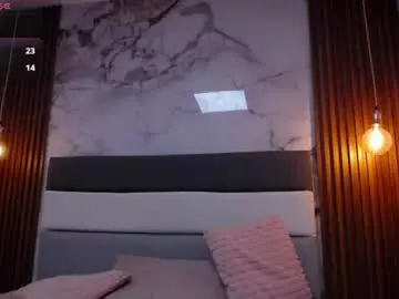 Meredithbenson  live sex cam