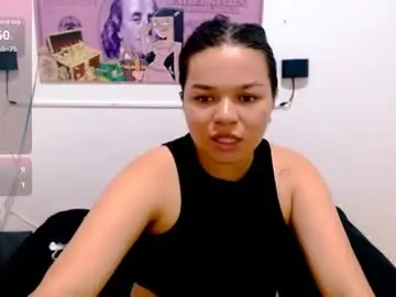 Naomi_hot18_  live sex cam