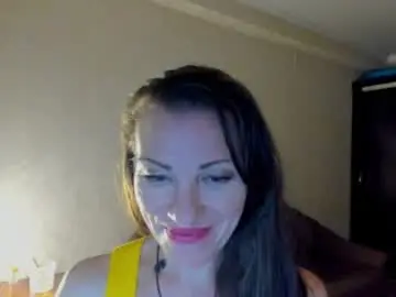 Pure_elena  live sex cam