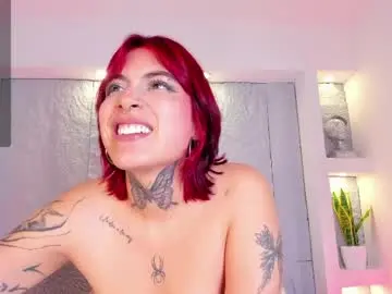 Ravenn21  live sex cam