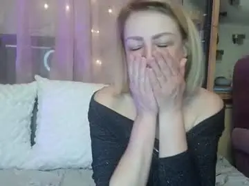 Shy_girl80  live sex cam