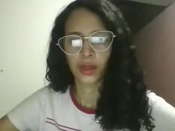 Andrearioss10  live sex cam