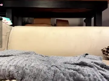 Ardeliacarhart  live sex cam