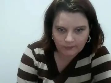 Carolinewarmer69  live sex cam
