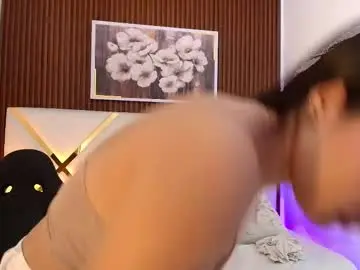 Emelie_ch_  live sex cam