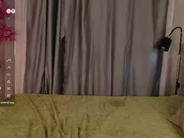 Highendhoneyreal_  live sex cam
