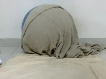 Hostshairy  live sex cam