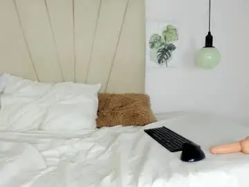 Kata_saunt  live sex cam