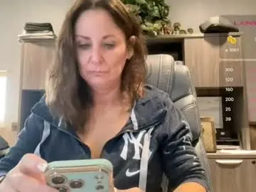 Kittykattlove2  live sex cam