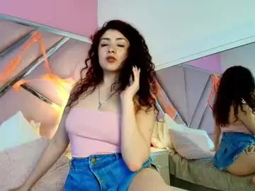 Nikyvelvet  live sex cam