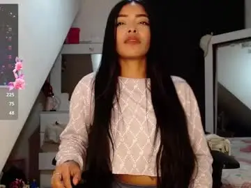 Pocahott222  live sex cam