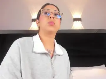 Sara_foxterr  live sex cam