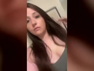 That1gurl4u  live sex cam