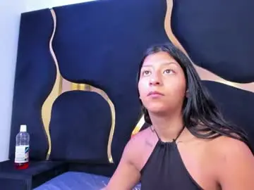 Vanelin18  live sex cam