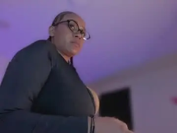 Yarirose  live sex cam
