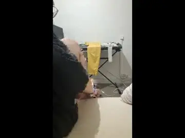 Baiedesbois  live sex cam