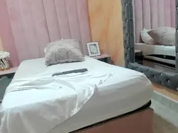 Harley_brunette_  live sex cam