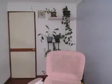 Littlelaksmi  live sex cam