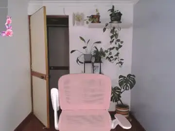 Littlelaksmi  live sex cam