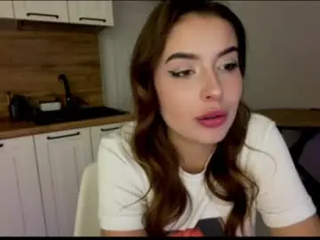 Lylily  live sex cam