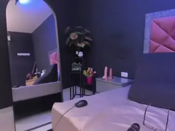 Mia_milff  live sex cam